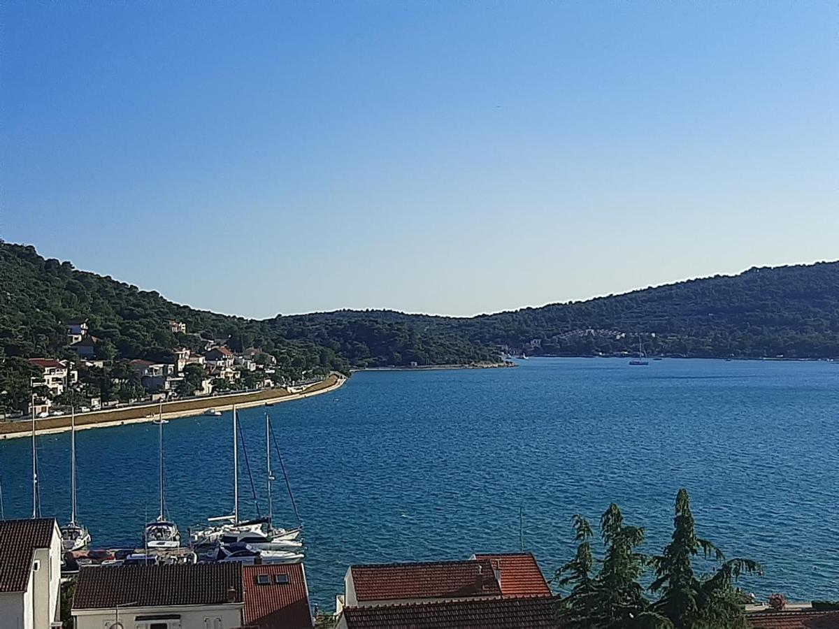Cuzela-Papata Apartments Tisno Eksteriør bilde