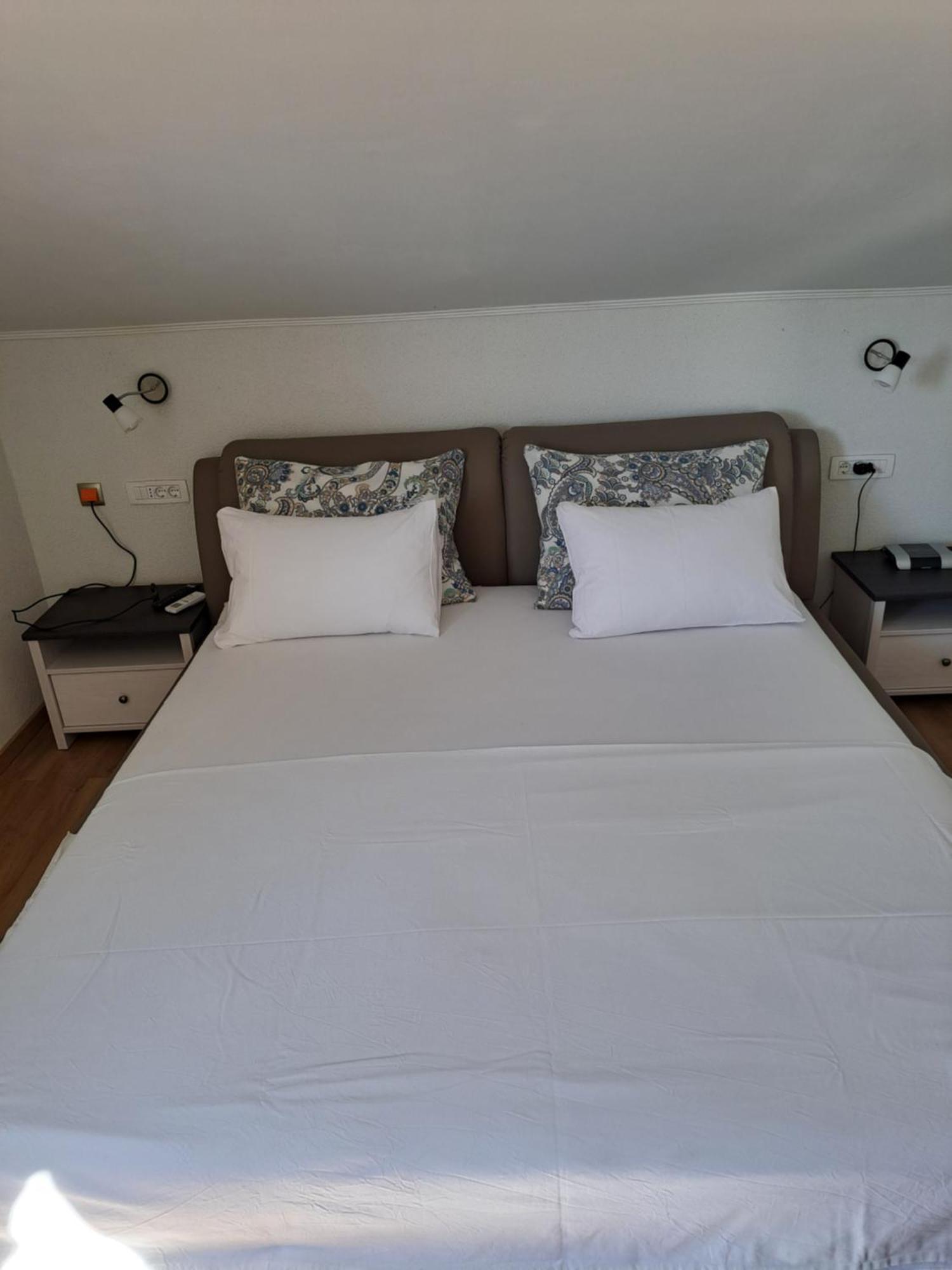 Cuzela-Papata Apartments Tisno Eksteriør bilde