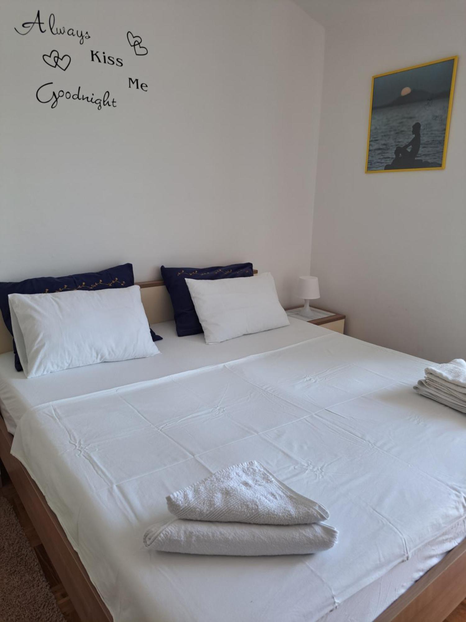 Cuzela-Papata Apartments Tisno Eksteriør bilde