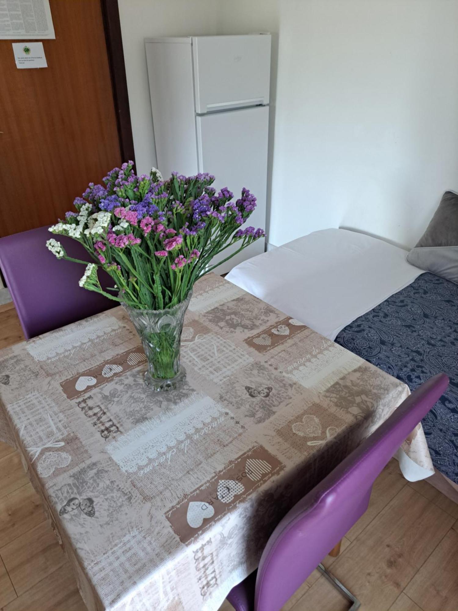 Cuzela-Papata Apartments Tisno Eksteriør bilde
