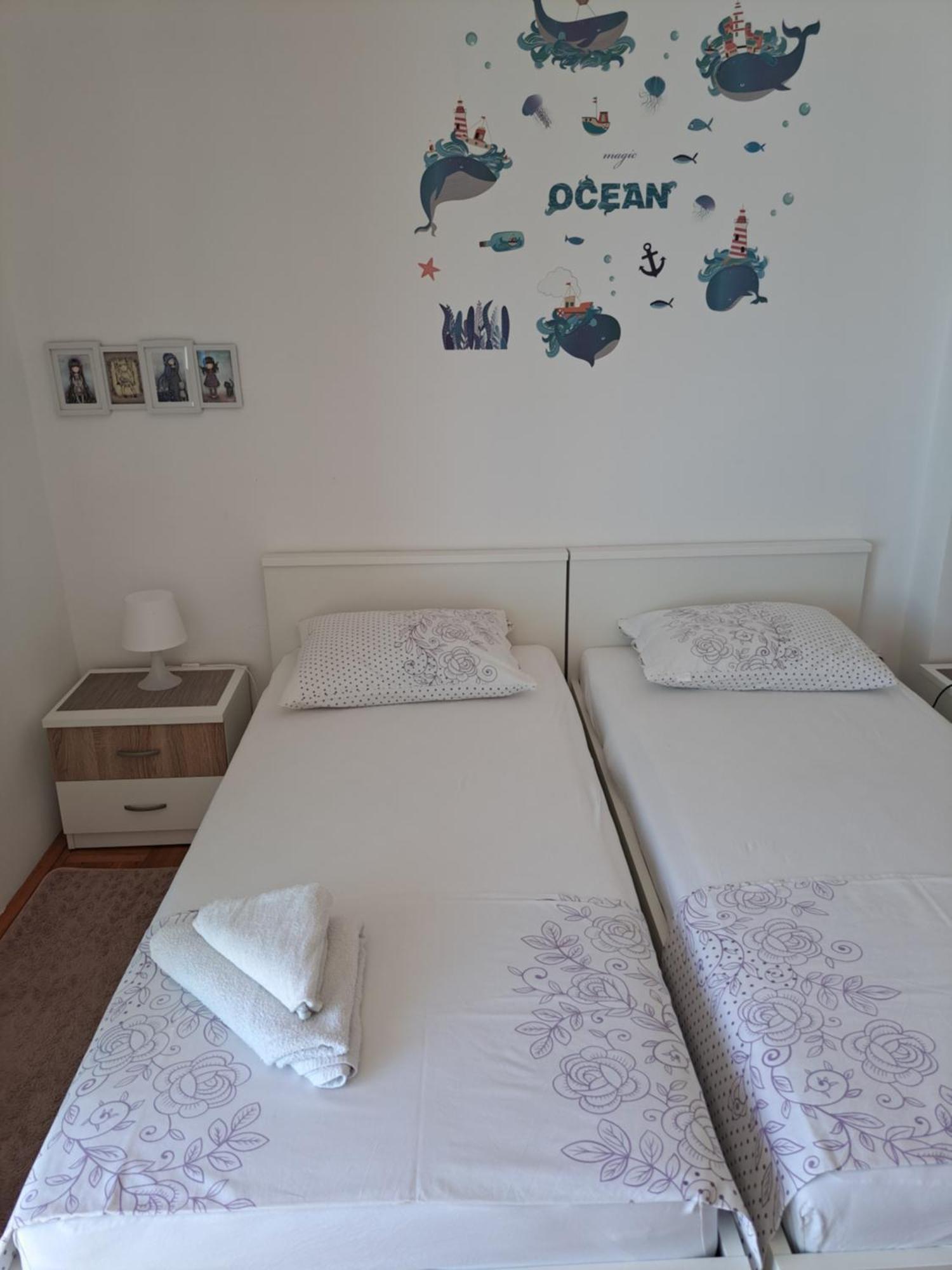 Cuzela-Papata Apartments Tisno Eksteriør bilde